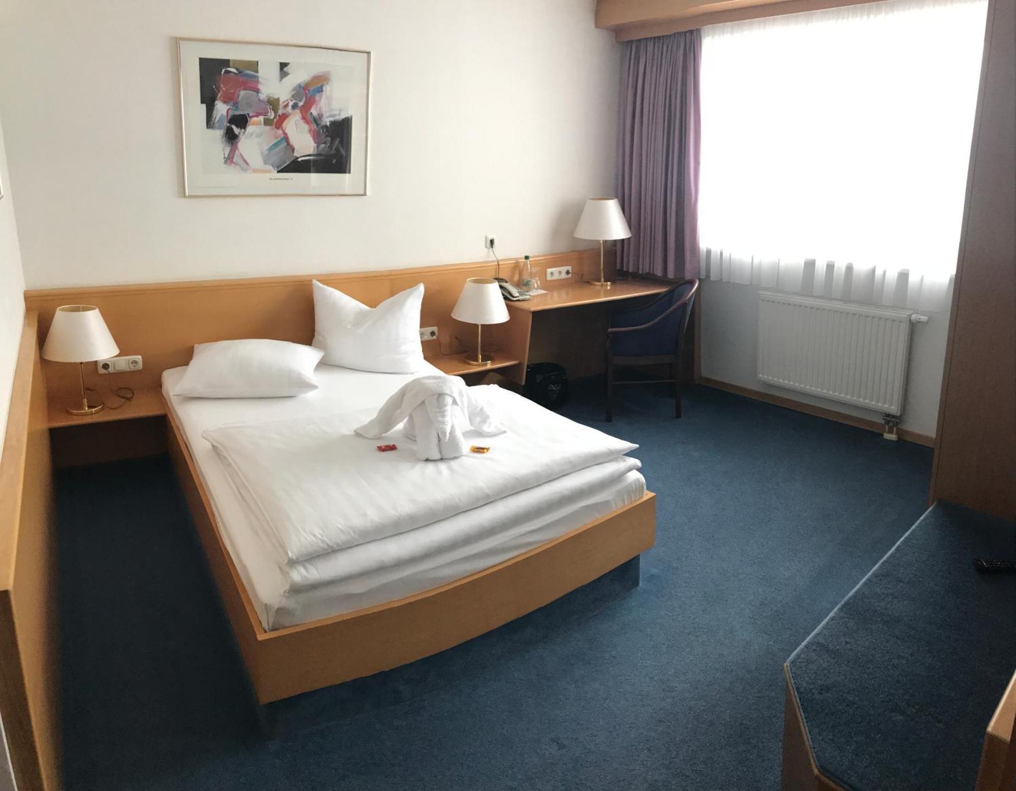 Hotel Bavaria Brehna Eksteriør bilde